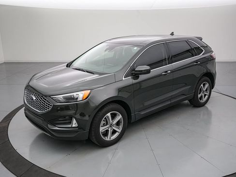 Certified 2024 Ford Edge SEL w/ Convenience Package AWD/4WD image 8