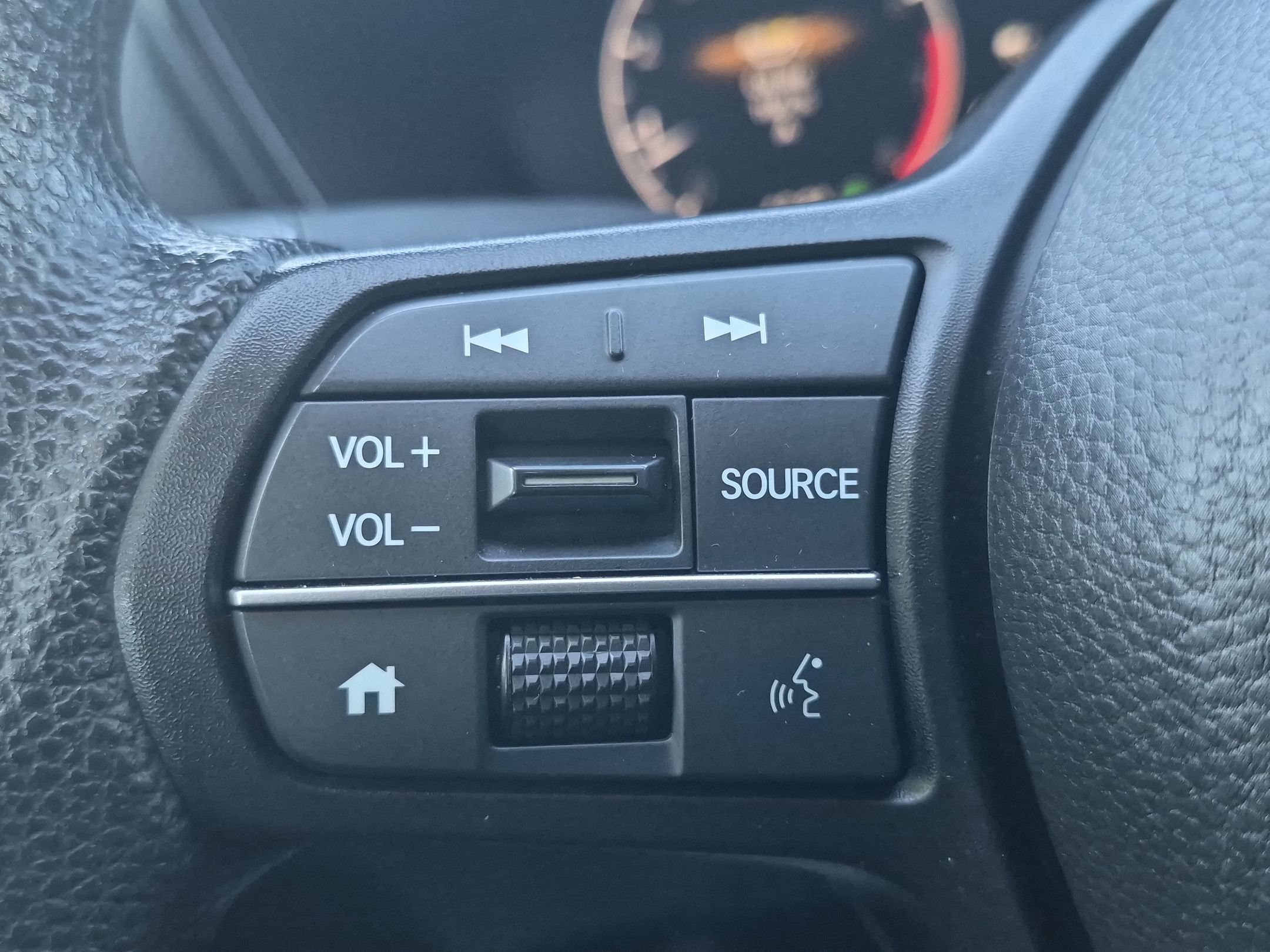 Used 2025 Honda CR-V LX image 15