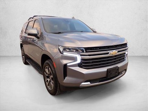Used 2022 Chevrolet Tahoe LT w/ LT Signature Package image 5