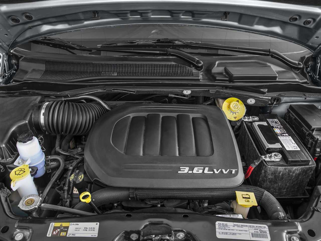 Used 2016 Chrysler Town & Country Touring FWD image 8