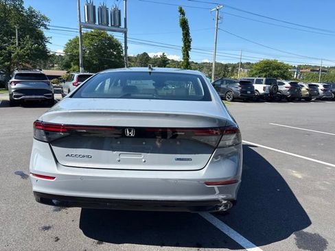 Used 2024 Honda Accord EX-L image 8
