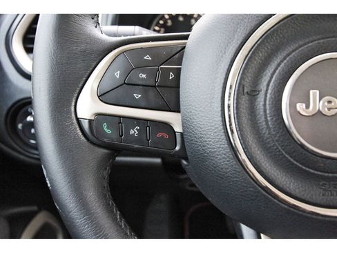 Used 2015 Jeep Renegade Latitude w/ Popular Equipment Group image 15