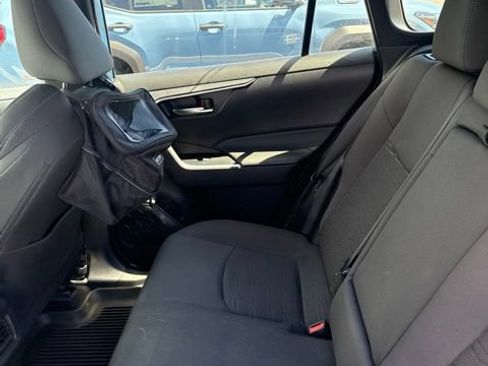 Used 2022 Toyota RAV4 SE w/ Convenience Package AWD/4WD image 9