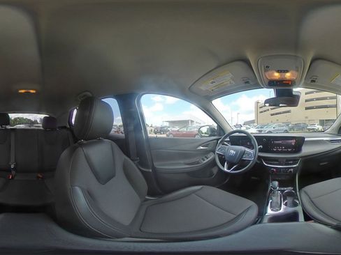 Used 2025 Buick Encore GX Preferred FWD image 41