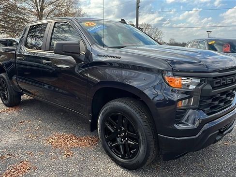 Certified 2022 Chevrolet Silverado 1500 Custom w/ LPO, Dark Essentials Package image 3