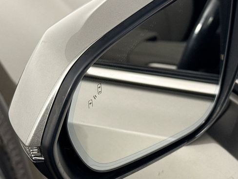 Used 2022 Lexus RX 450h AWD w/ Premium Package image 18