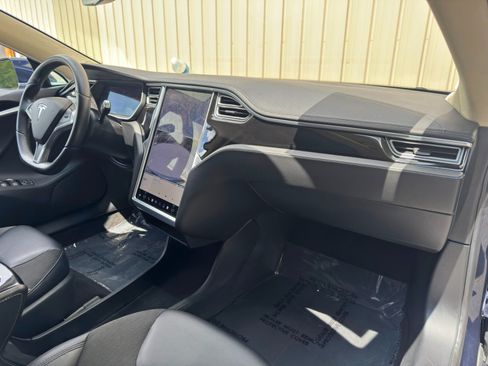 Used 2014 Tesla Model S 85 RWD image 14