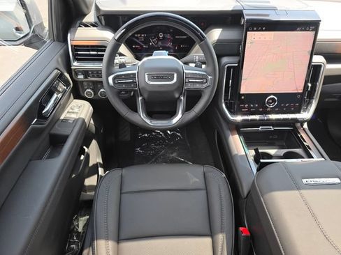 New 2026 GMC Yukon Denali w/ Denali Reserve Package AWD/4WD image 3