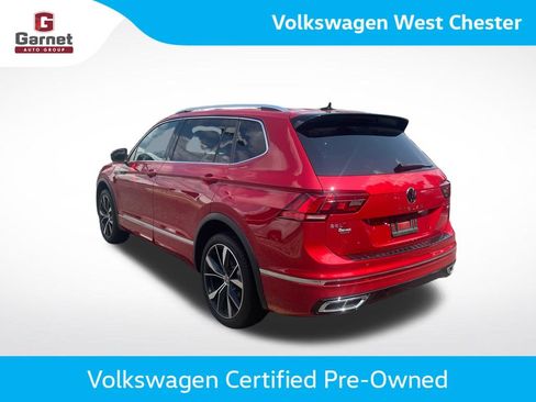 Used 2024 Volkswagen Tiguan SEL R-Line AWD/4WD image 3
