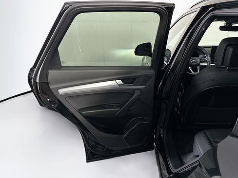 Used 2025 Audi Q5 2.0T Premium image 26