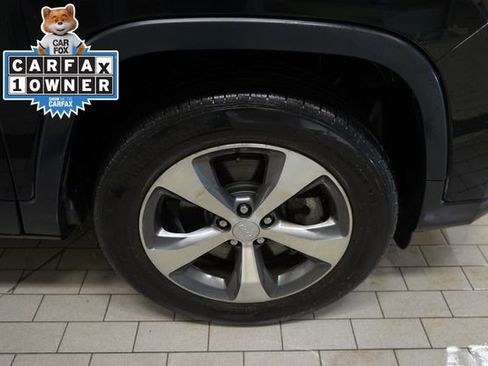 Used 2022 Jeep Cherokee Limited image 15