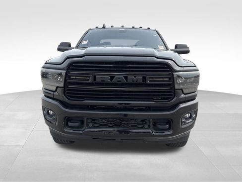 Used 2019 RAM 2500 Big Horn w/ Black Appearance Package image 8