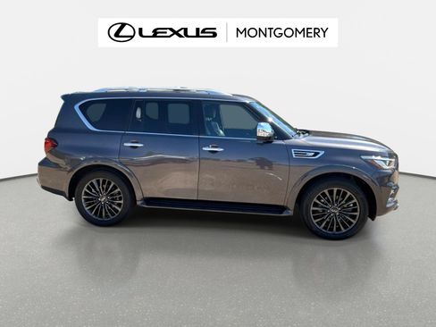 Used 2023 INFINITI QX80 Sensory w/ Cargo Package RWD image 2