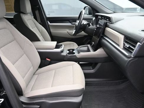 Used 2025 GMC Terrain Elevation AWD/4WD image 35