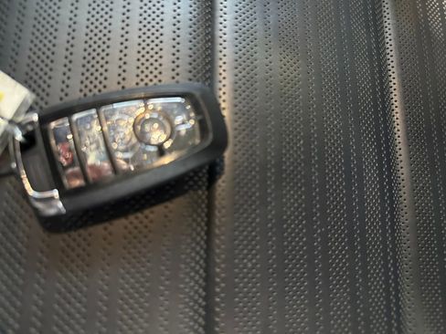 Used 2024 Lincoln Nautilus Reserve image 29