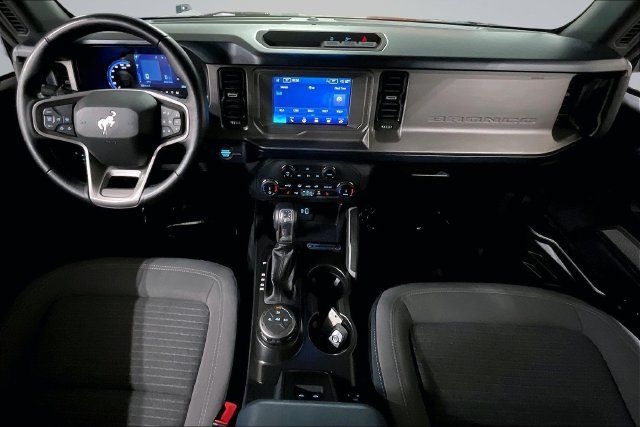 Used 2022 Ford Bronco Outer Banks AWD/4WD image 16