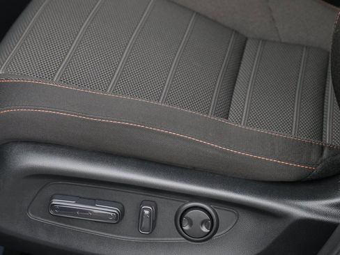 Used 2025 Honda CR-V Sport image 9