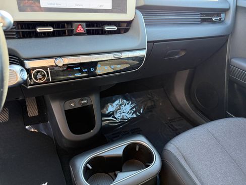 Used 2024 Hyundai Ioniq 5 SEL image 13