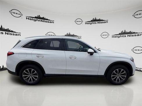 Used 2023 Mercedes-Benz GLC 300 4MATIC image 6