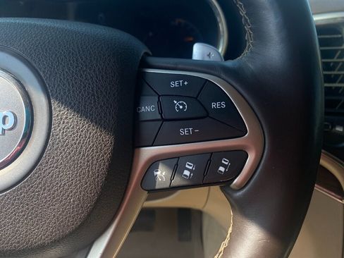 Used 2014 Jeep Grand Cherokee Overland w/ Advanced Technology Group image 25