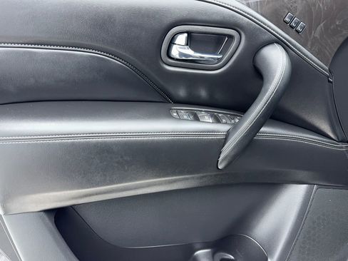 Used 2024 INFINITI QX80 Luxe image 38