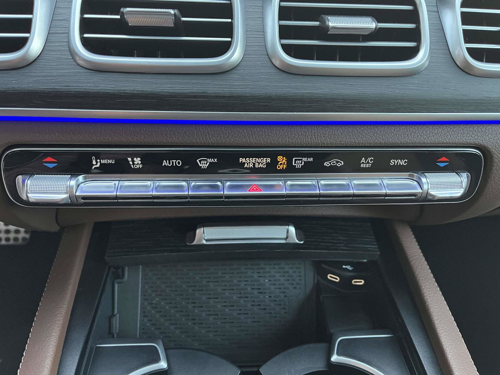 Certified 2024 Mercedes-Benz GLS 450 4MATIC image 33