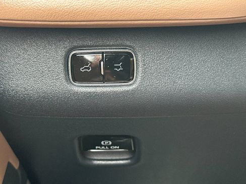 Used 2025 Lincoln Navigator Black Label AWD/4WD image 38