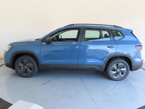 New 2026 Volkswagen Taos S FWD image 7