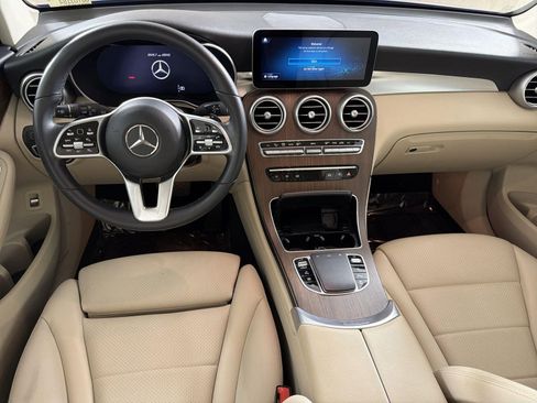 Used 2022 Mercedes-Benz GLC 300 image 10