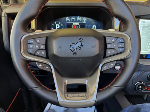 Used 2026 Ford Bronco Raptor AWD/4WD image 33