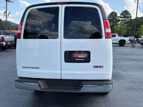 Used 2026 GMC Savana 3500 LT w/ LT Preferred Equipment Group RWD image 4
