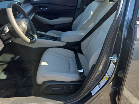 Used 2024 Honda Accord EX image 9