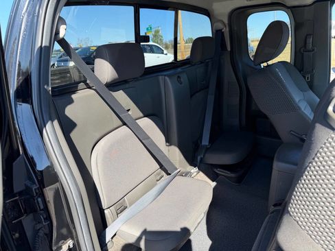 Used 2012 Nissan Frontier SV w/ Sport Appearance Pkg image 19