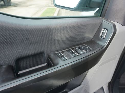 Used 2024 Ford F150 XL RWD image 4