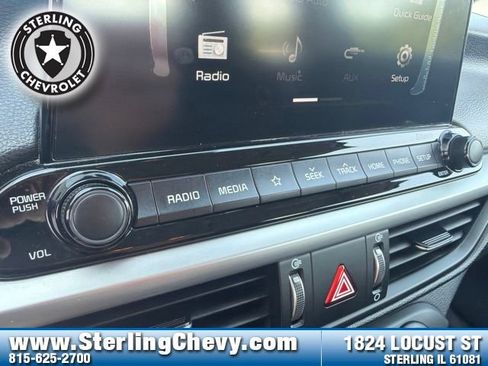 Used 2020 Kia Forte LXS FWD image 23