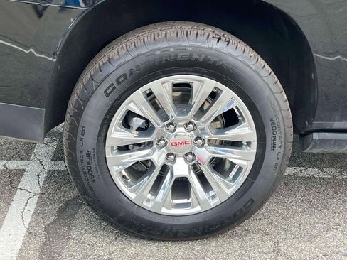 Used 2026 GMC Yukon XL Denali w/ Sun & Power Step Package AWD/4WD image 11