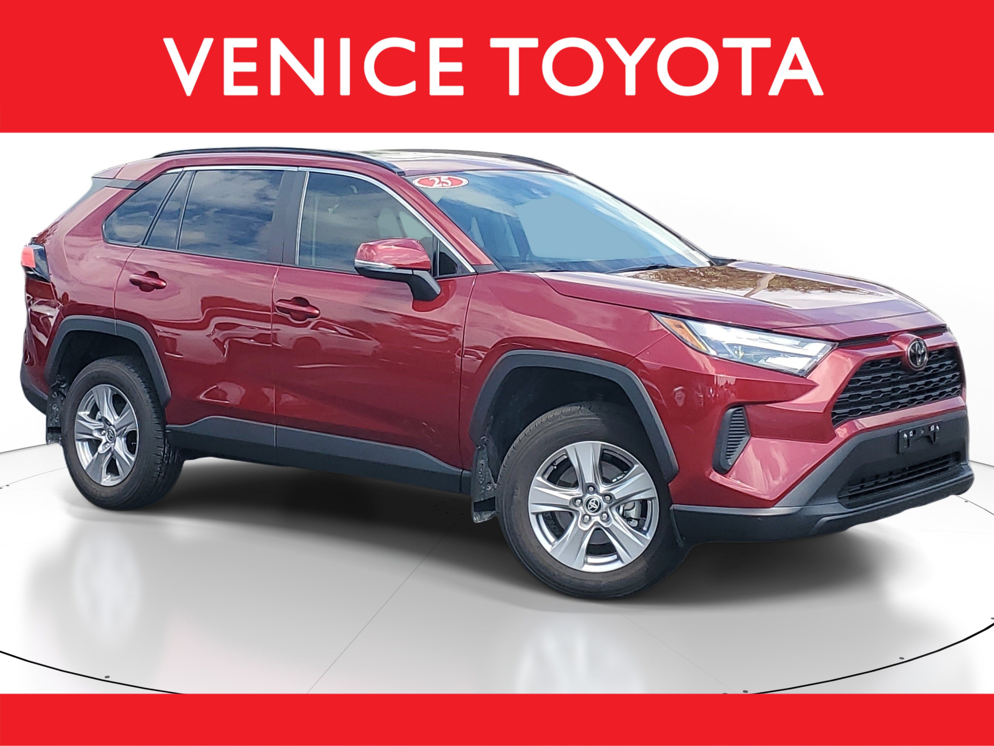 Used 2025 Toyota RAV4 XLE w/ Convenience Package FWD image 1