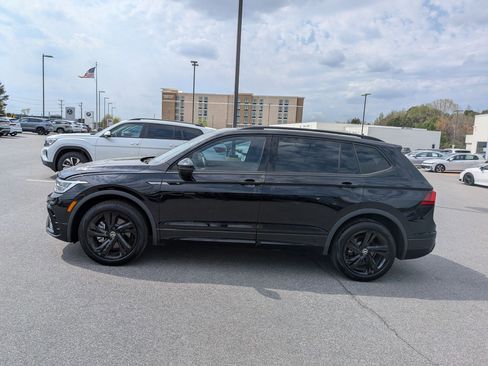 Used 2024 Volkswagen Tiguan SE R-Line image 6