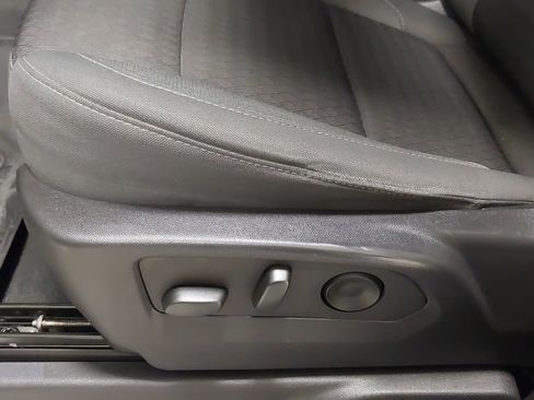 Certified 2023 Chevrolet Silverado 1500 LT w/ Z71 Off-Road Package image 22