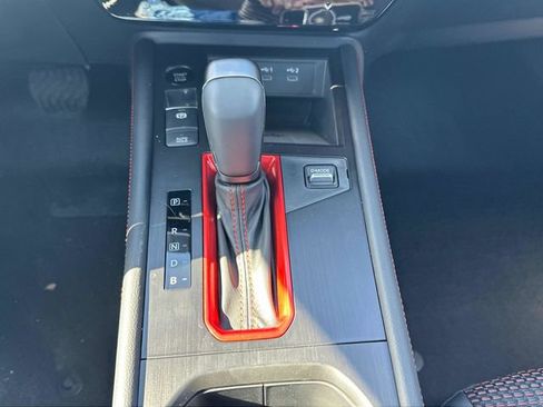 New 2025 Nissan Kicks SR image 14