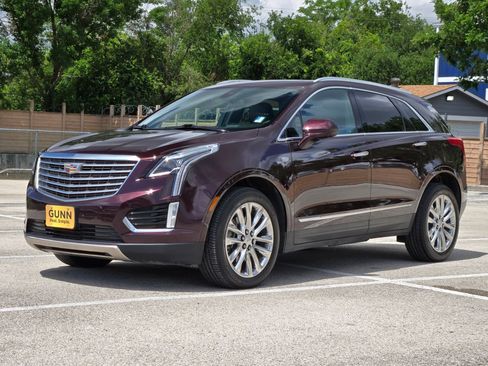 Used 2017 Cadillac XT5 Platinum AWD/4WD image 8