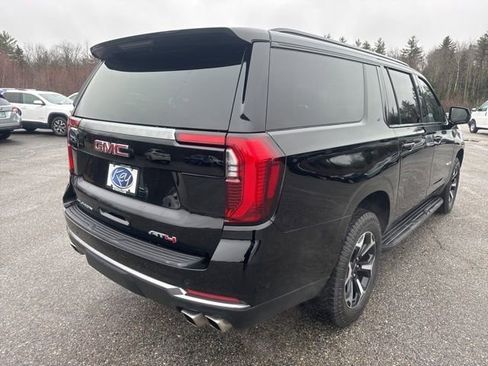 Used 2025 GMC Yukon XL AT4 AWD/4WD image 6