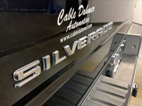 Used 2023 Chevrolet Silverado 1500 LT AWD/4WD image 10