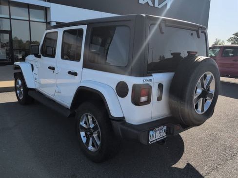 Used 2021 Jeep Wrangler Unlimited Sahara AWD/4WD image 6
