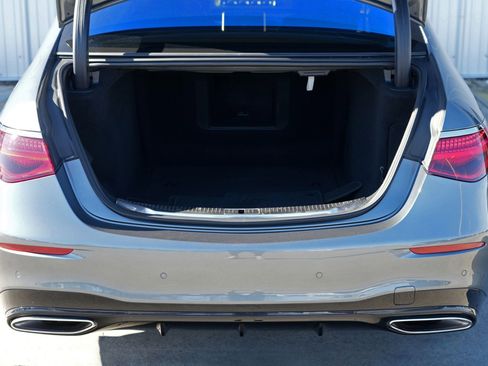 Used 2022 Mercedes-Benz S 500 4MATIC w/ AMG Line Package image 10