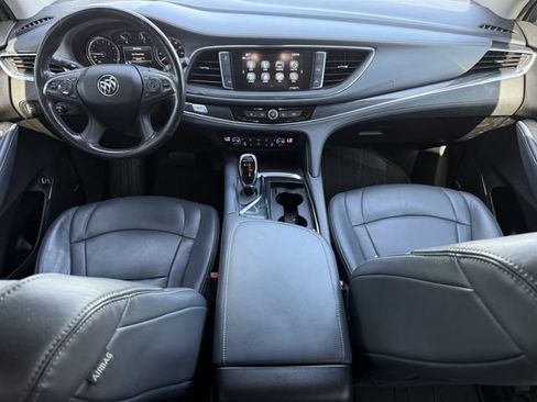 Used 2018 Buick Enclave Premium w/ Experience Buick Package FWD image 11