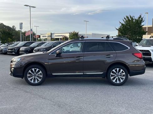Used 2019 Subaru Outback 2.5i Touring w/ Popular Package #3A AWD/4WD image 27