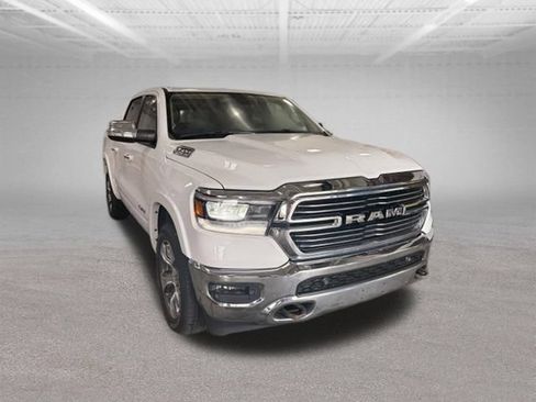 Used 2019 RAM 1500 Laramie AWD/4WD image 3