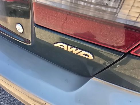 Used 2000 Subaru Outback Limited AWD/4WD image 12