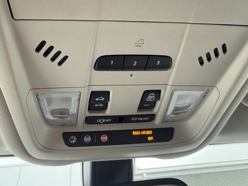 Used 2019 GMC Terrain Denali image 35